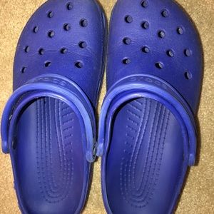 ROYAL BLUE CROCS